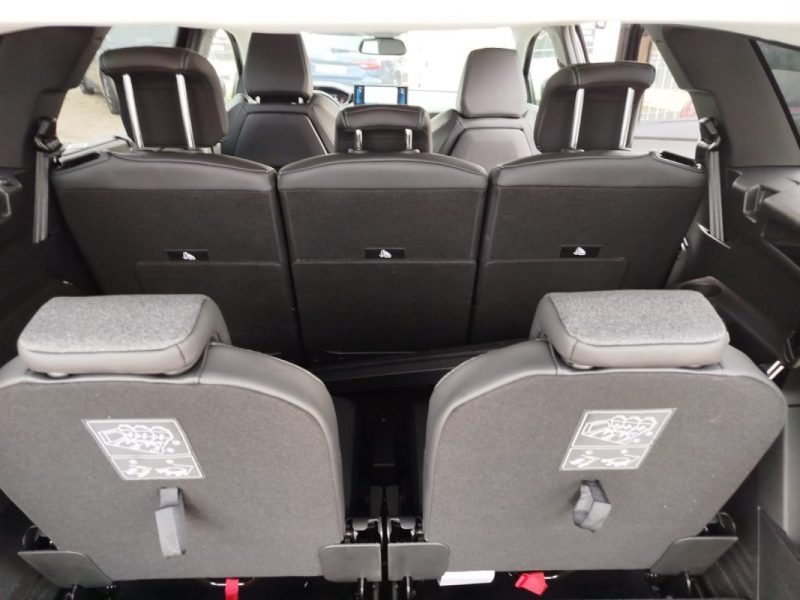 PEUGEOT 5008 7 PLACES 1,5 BLUEHDI 130 CV ALLURE 7 PLACES